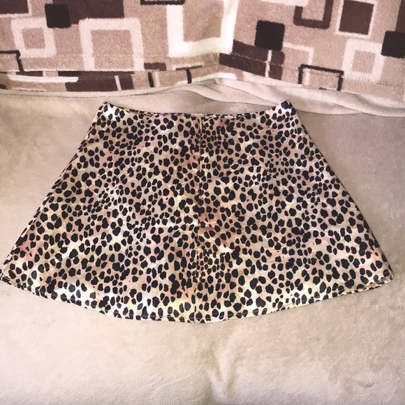 Princess Polly xx 😘 size 8 leopard 🐆 print with floral print skirt 💕 - Picture 5 of 9